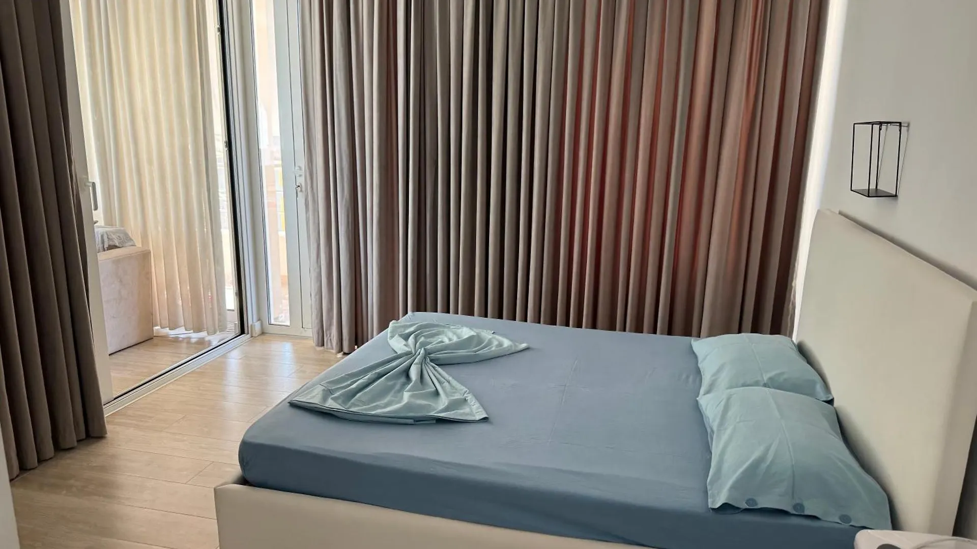 Apartament Aura Seaview Beachfront Durrës