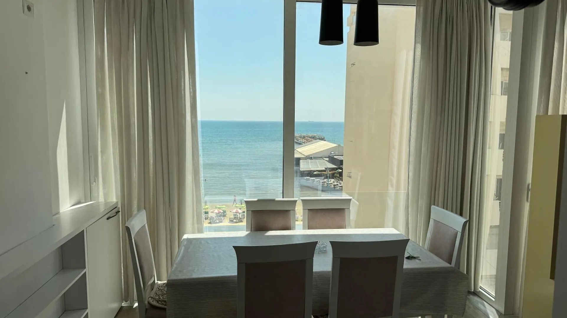 Apartament Aura Seaview Beachfront Durrës